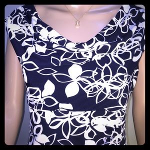 Connected apparel navy and white dress size 6